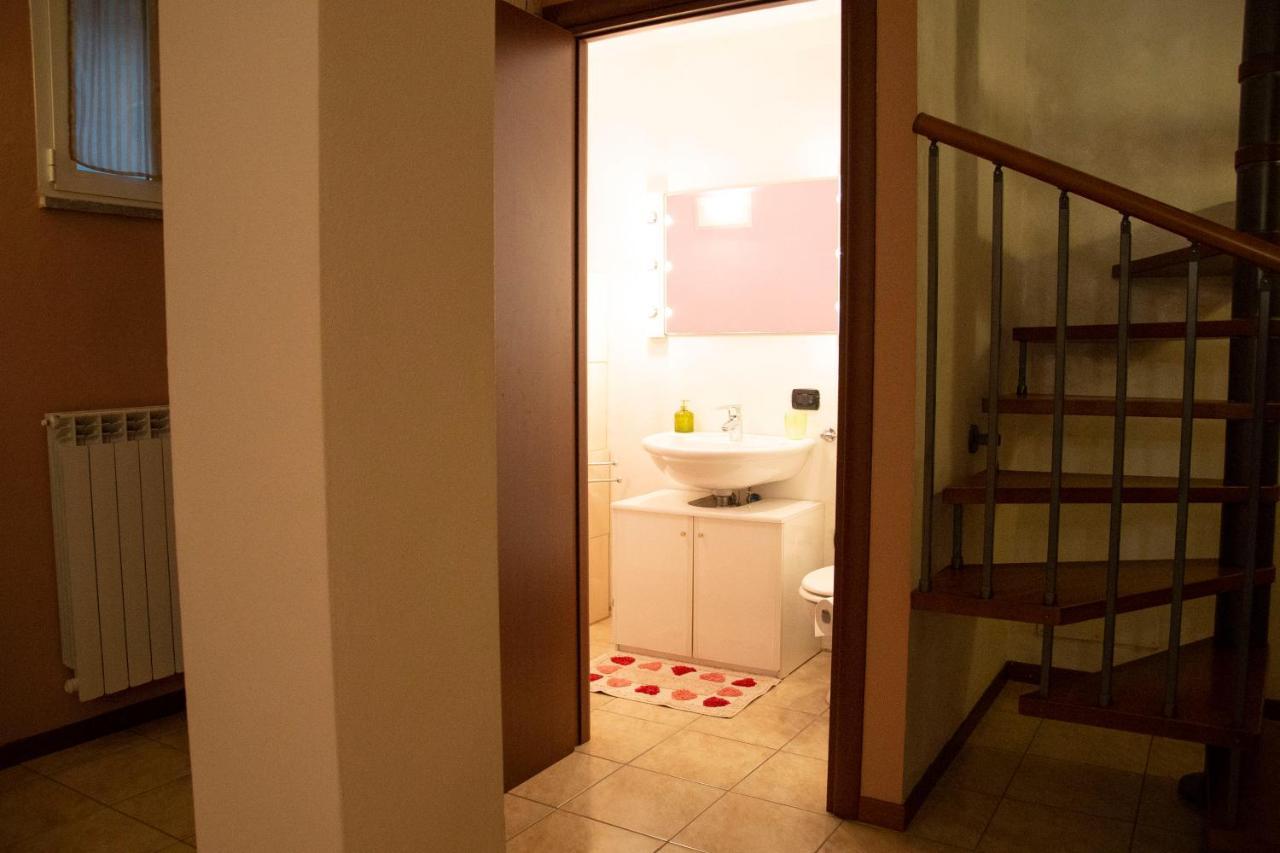 Un'Oasi Di Pace Apartment Agrate Brianza Bagian luar foto
